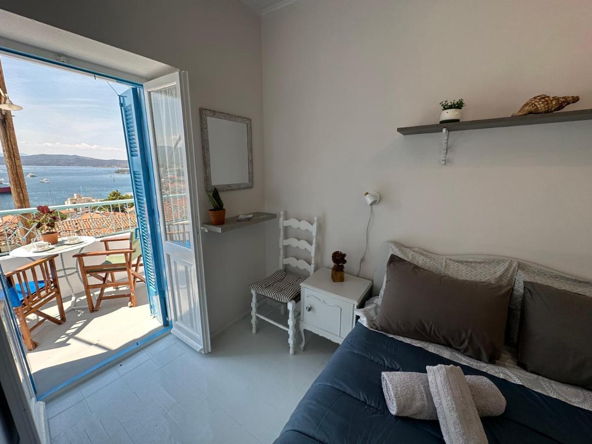 Brinia Cosy Apartment Порос Экстерьер фото